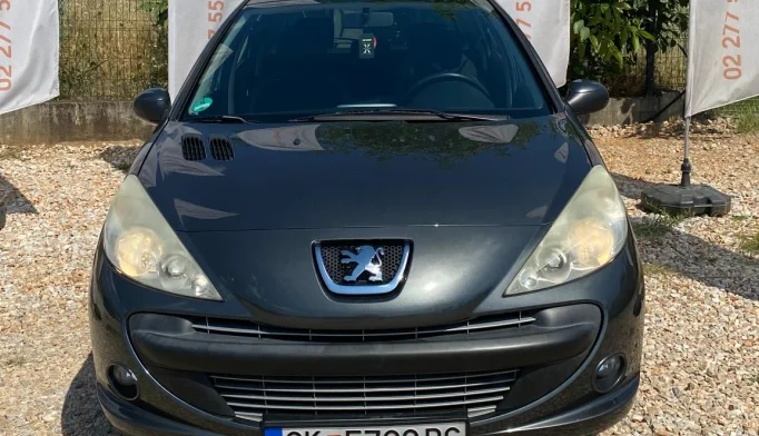 Peugeot 206  - 2012