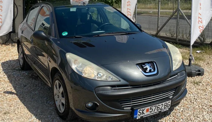 Peugeot 206  - 2012