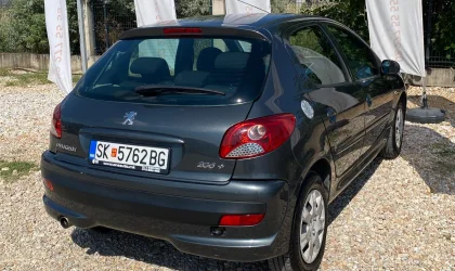 Peugeot 206  - 2012